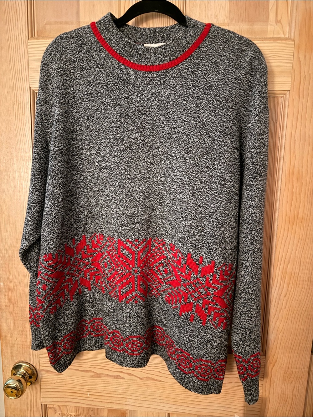 Vintage Company Collection Gray Sweater with Red Snowflake Crewneck NWT